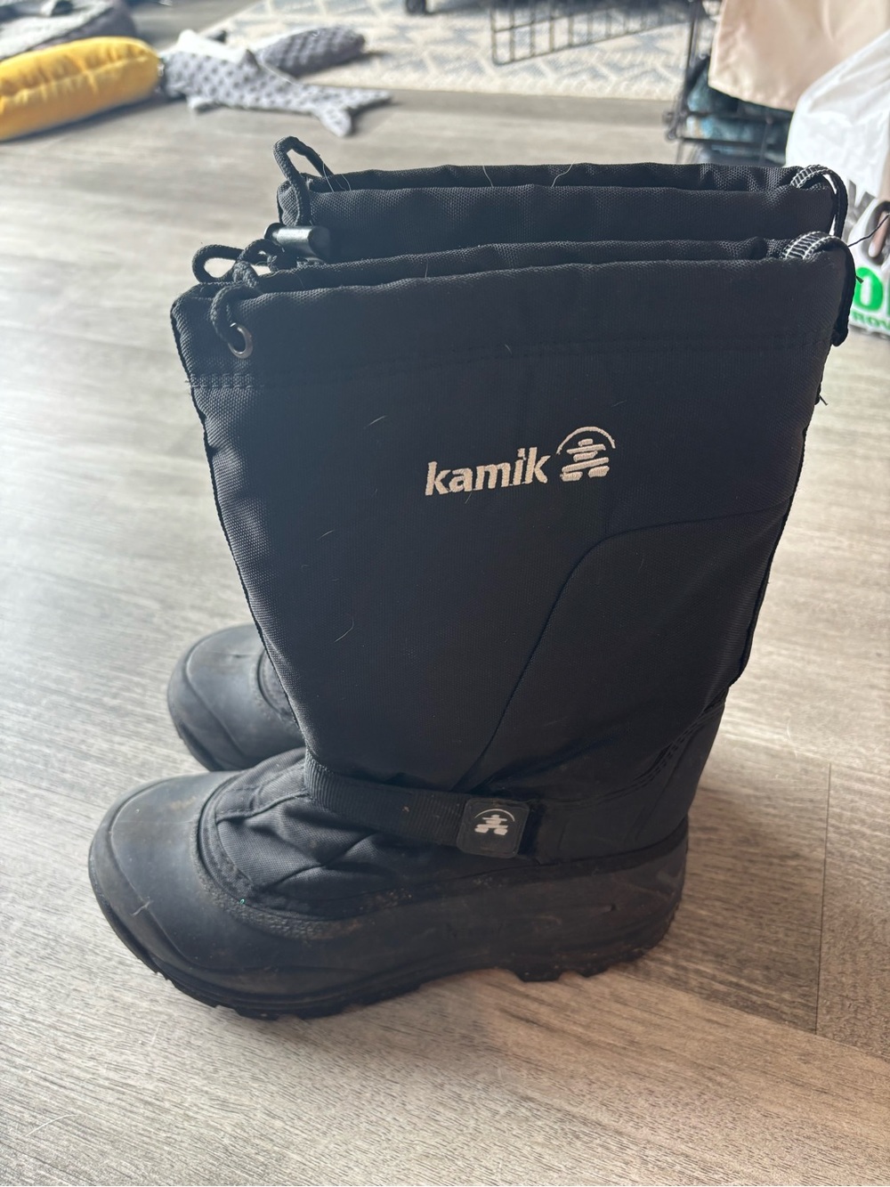 Kamik Black Kids Snow Boots with Drawstring Top